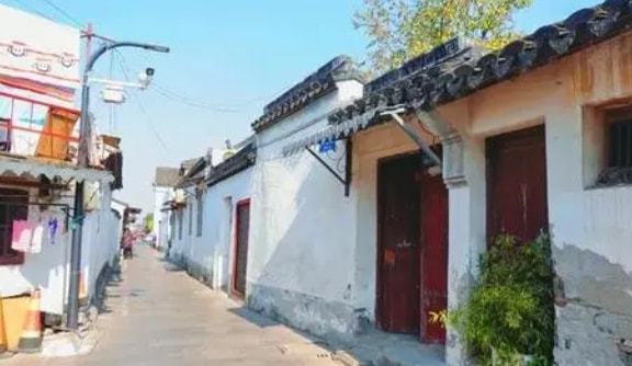 盐城房价最新动态与巷弄深处的特色小店揭秘