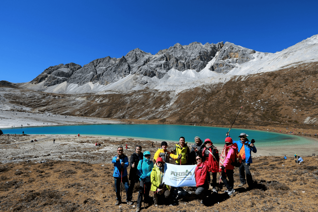 亚丁到泸沽湖的奇妙旅途，爱与陪伴的温馨旅程实时路况更新